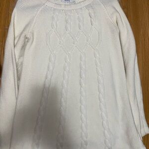 Elegant White Cable Knit Sweater